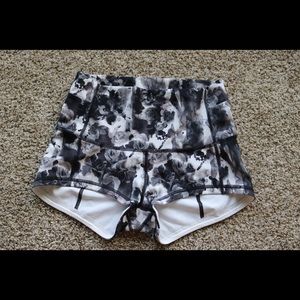 Lululemon spandex or booty shorts
